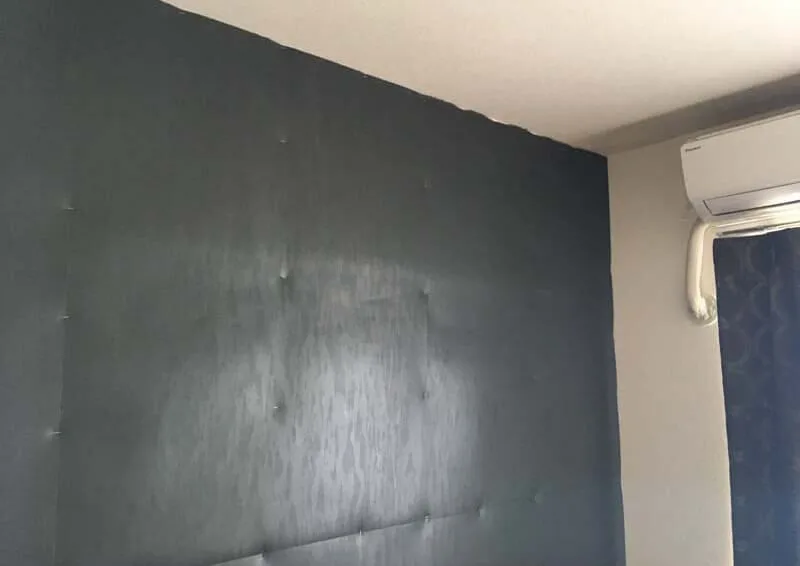 吸音材と遮音材を賃貸の壁に貼り付けて防音対策する方法 Debriefing デブリーフィング